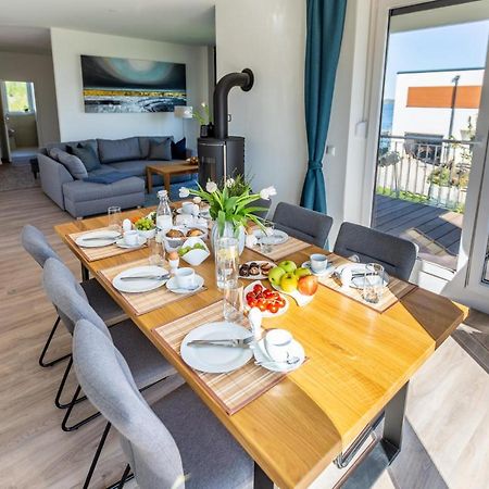 Hangar 19 Luxusapartment Mit Sauna, Kamin Und Seeblick H4W3 Schwerin  Exterior photo