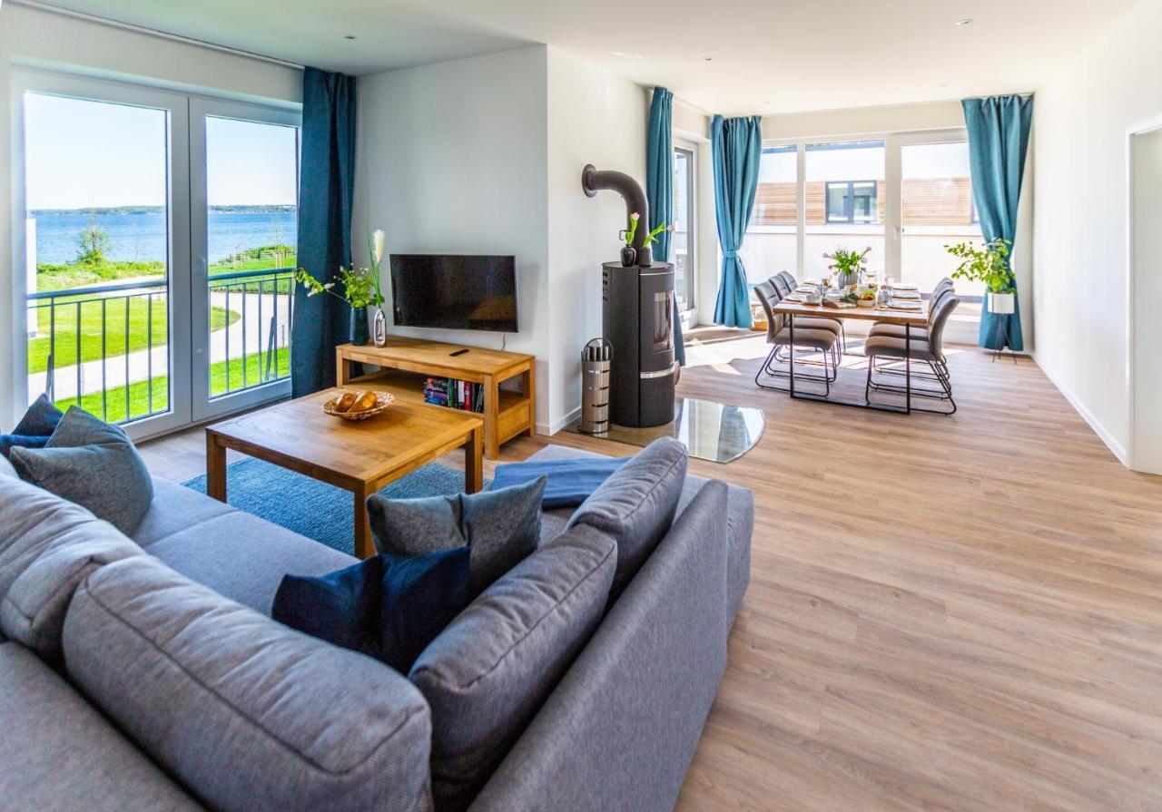 Hangar 19 Luxusapartment Mit Sauna, Kamin Und Seeblick H4W3 Schwerin  Exterior photo